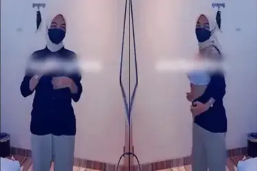 Bokep Jilbab Gadis Alim Asyik Sendiri